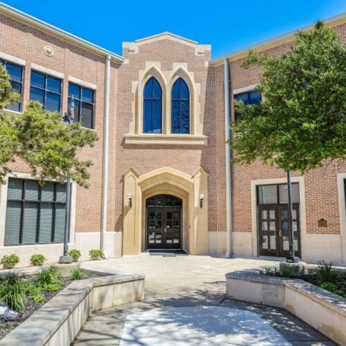 Tschoepe Hall back entrance