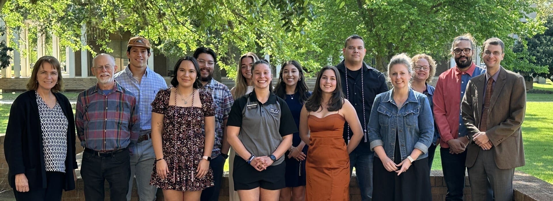 Faculty and students group photo