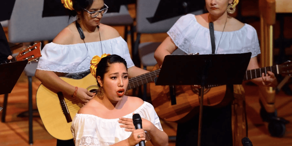mariachi vocalista